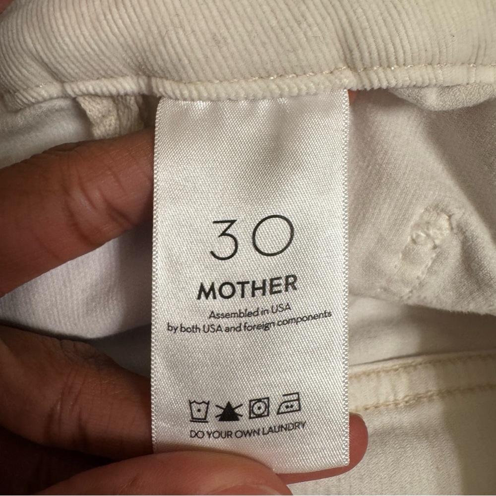 Mother, The Patch Pocket Roller Skimp Pants - Picture 6 of 15